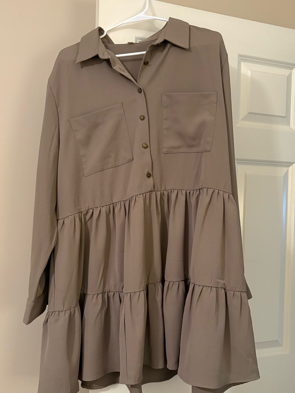Dizzy Lizzy Neutral Taupe Button-Front Tunic Top